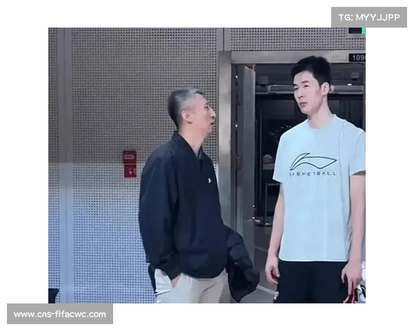 郭昊文拒绝NBA合同引热议 曾凡博心情复杂是否也该做出选择